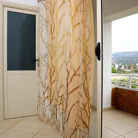 Apart-hotel Dolce Italia Radhimë