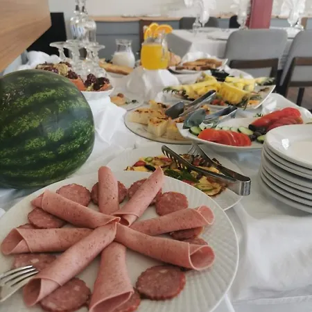 Apart-hotel Dolce Italia Radhimë