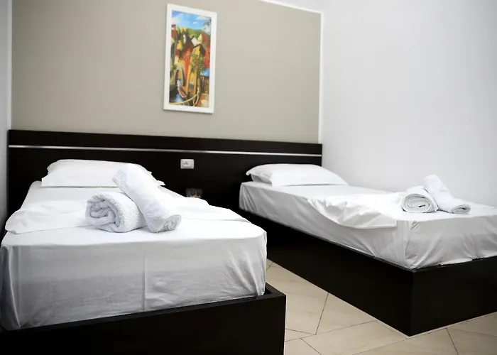 מלון דירות Dolce Italia 3*