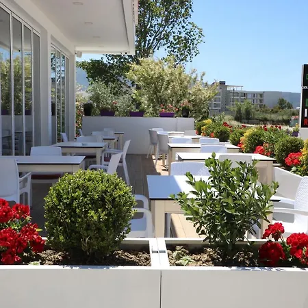 Dolce Italia Aparthotel