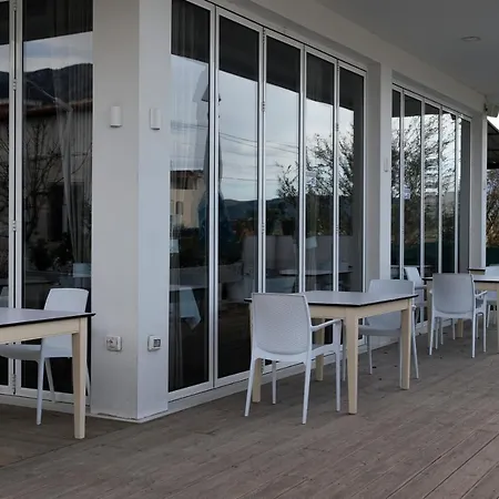 Dolce Italia 3* Radhimë