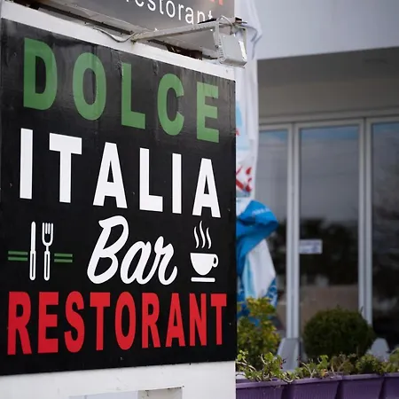 Dolce Italia Ξενοδοχείο με διαμερίσματα Radhimë