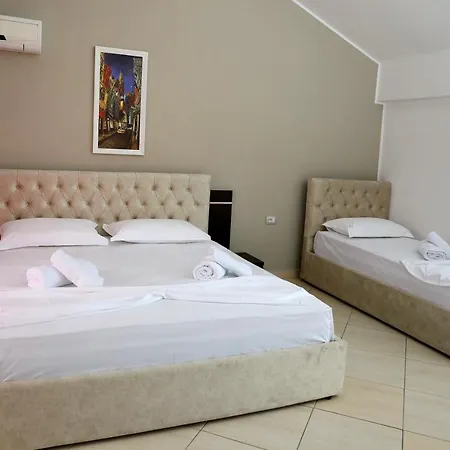 Dolce Italia Apartahotel 3*